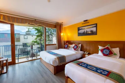 Chambre Triple avec vue sur le jardin — Sapa Panorama Hotel